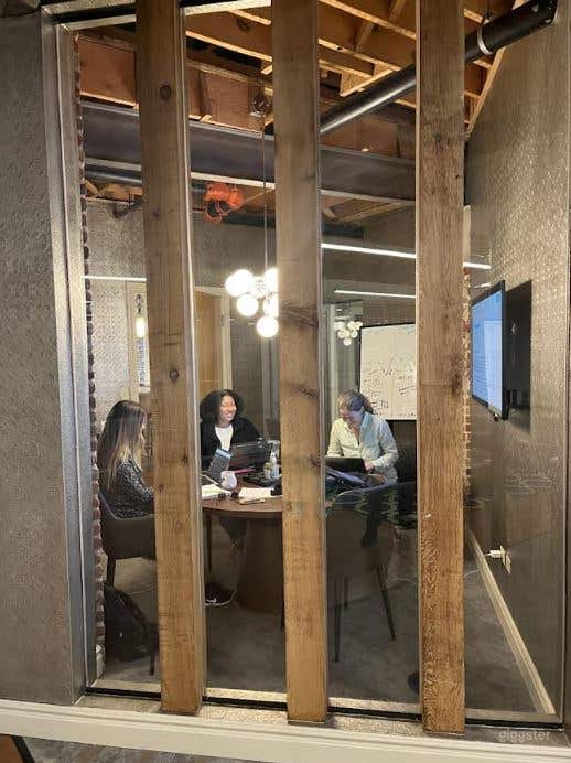  Perfect Small Conference Room in Denver 