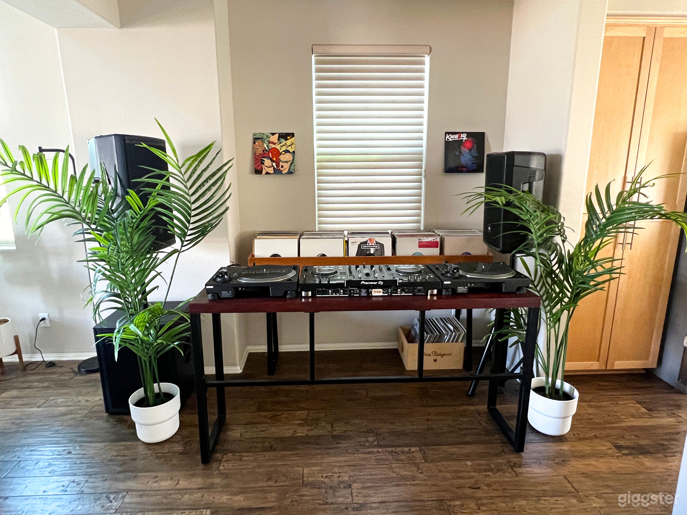 Musicians Condo  Photo 4