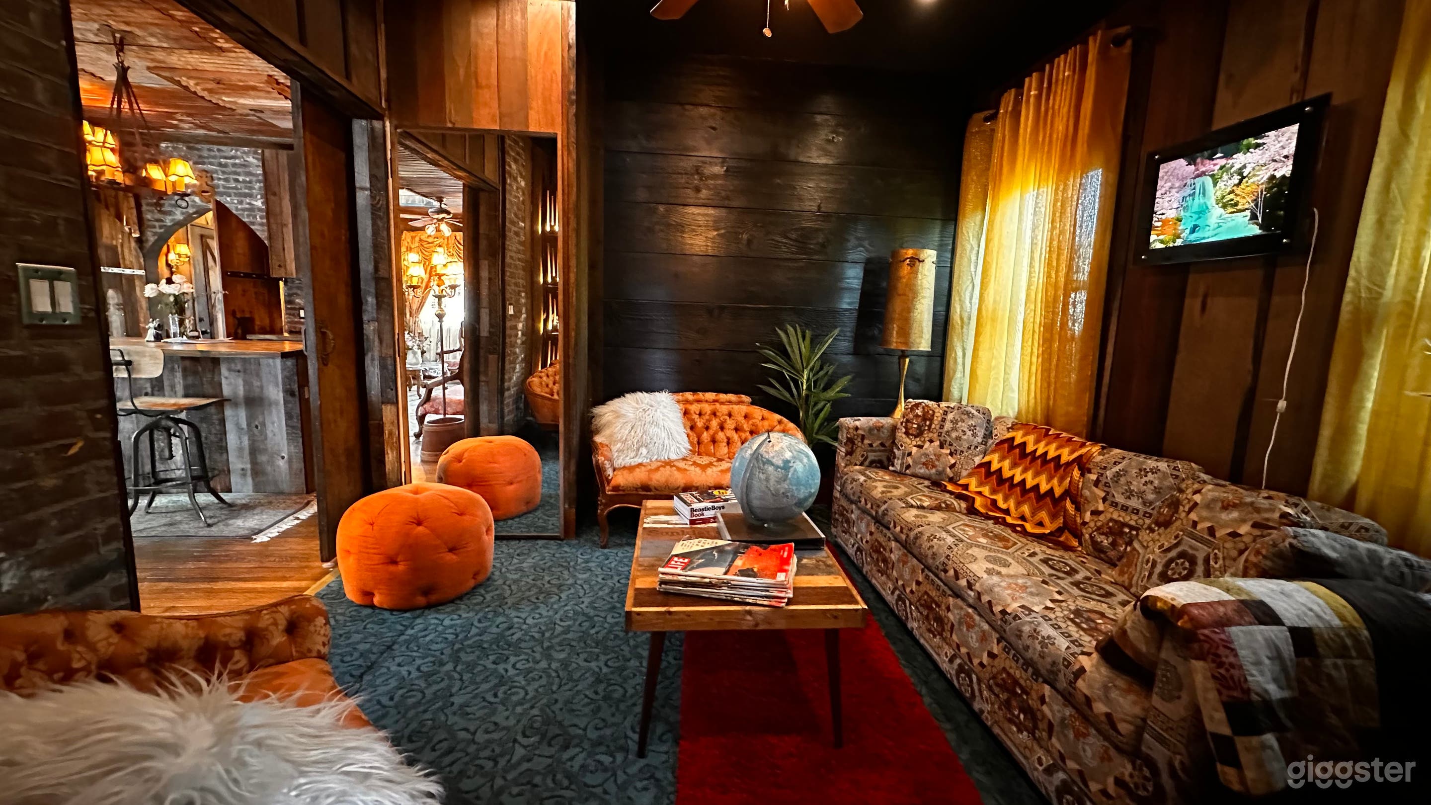 The green room w/ working Pachenko macine