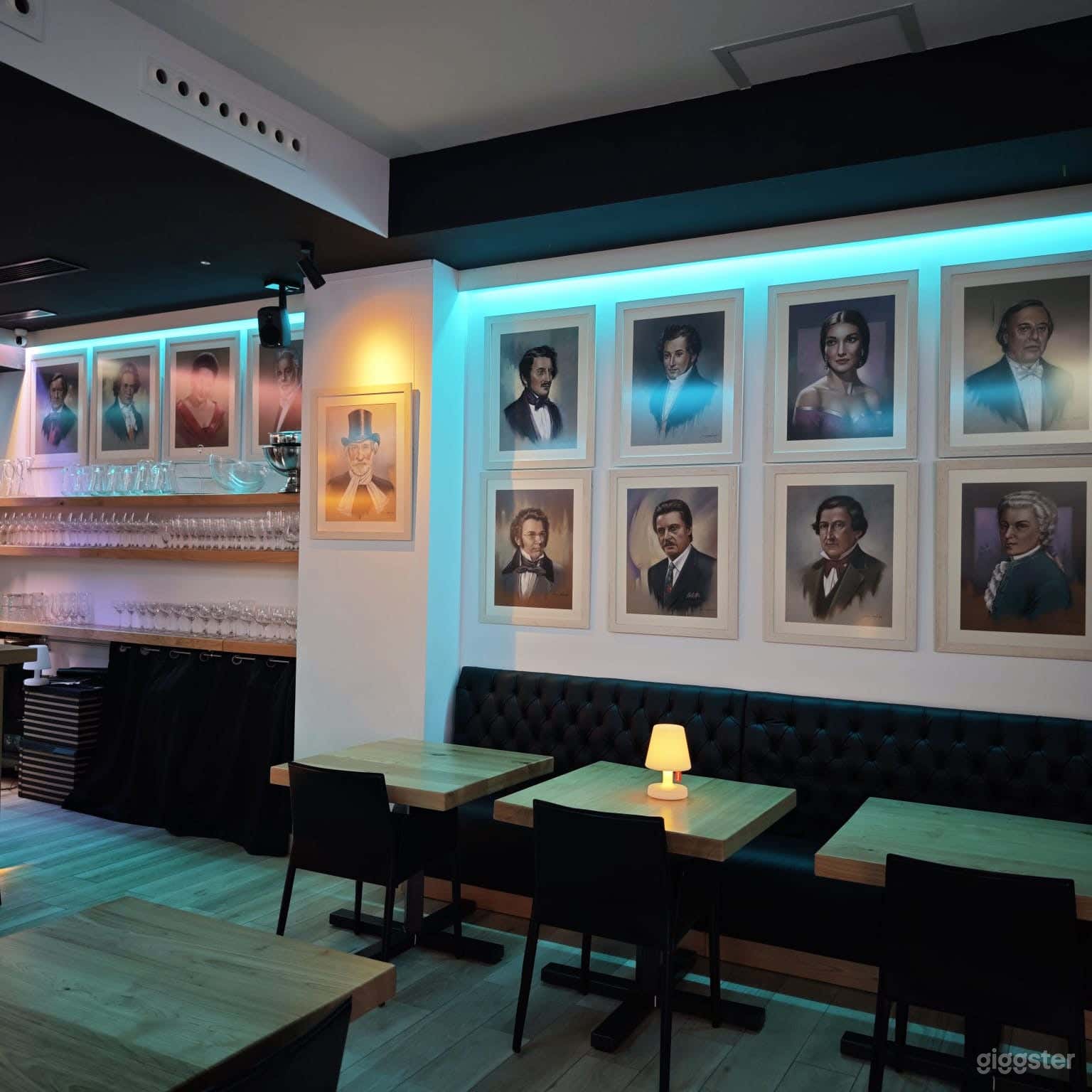 All In One Music Restaurant and Venue in Barcelona Photo 4