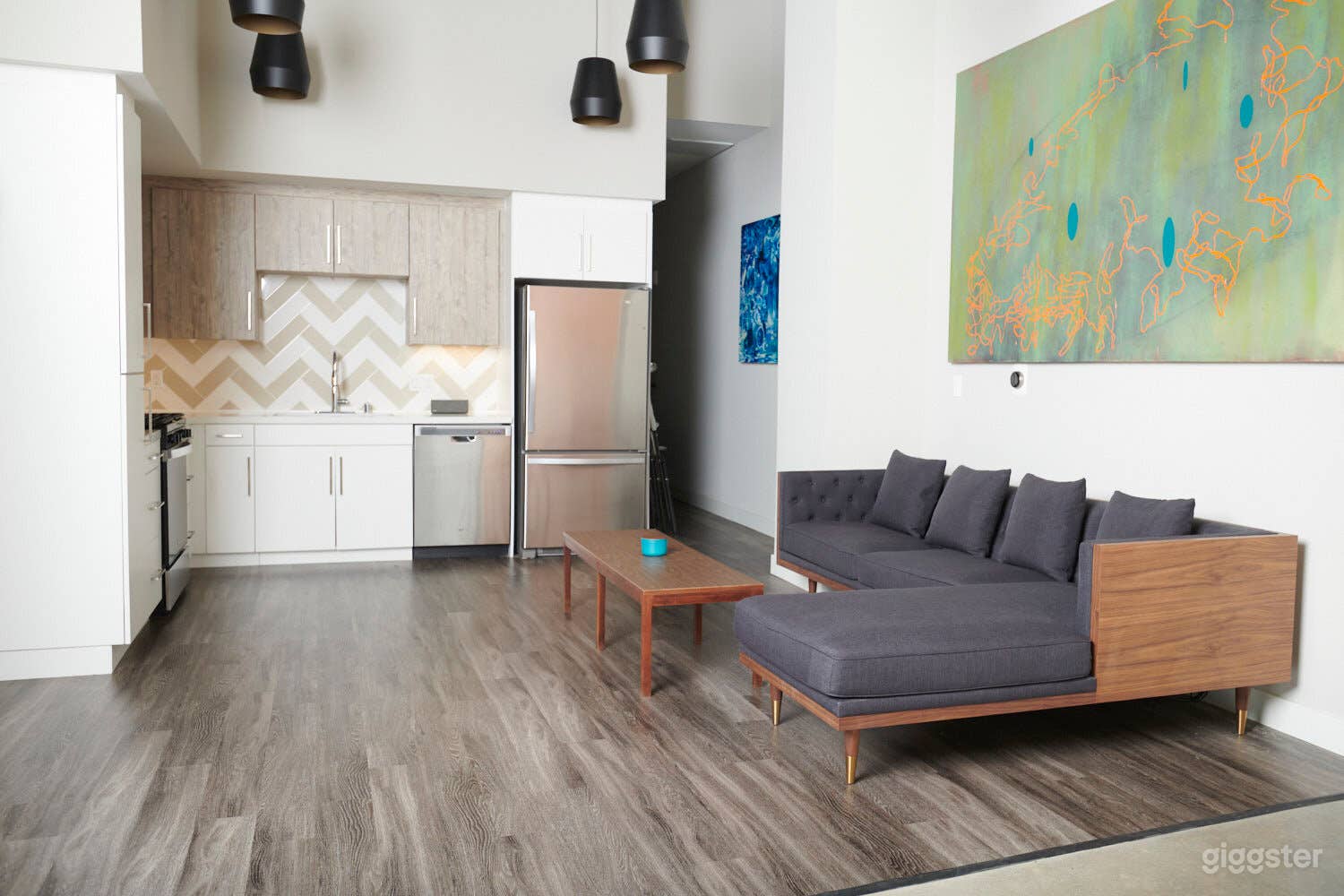 Stage Two Professional Photography Studio Photo 4