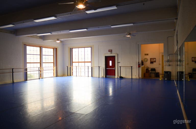  Studio 1 Downstairs 