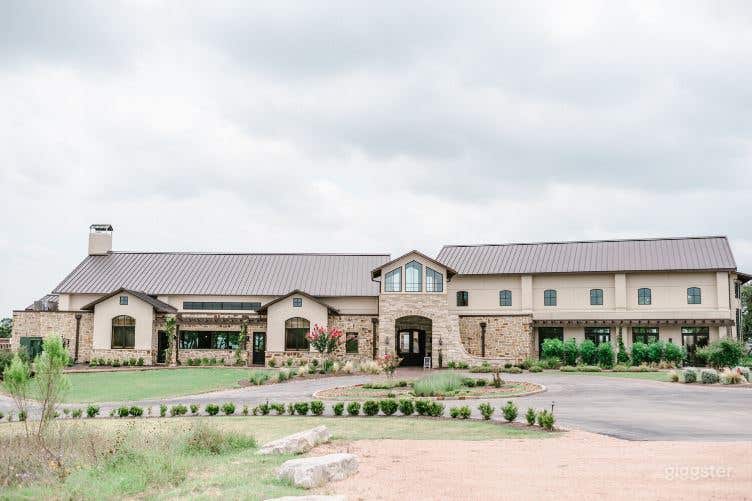 Exquisite Wedding Venue in Dripping Springs Buyout Photo 2