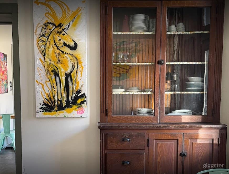 Artsy and Colorful Café in Pittsburgh Photo 4