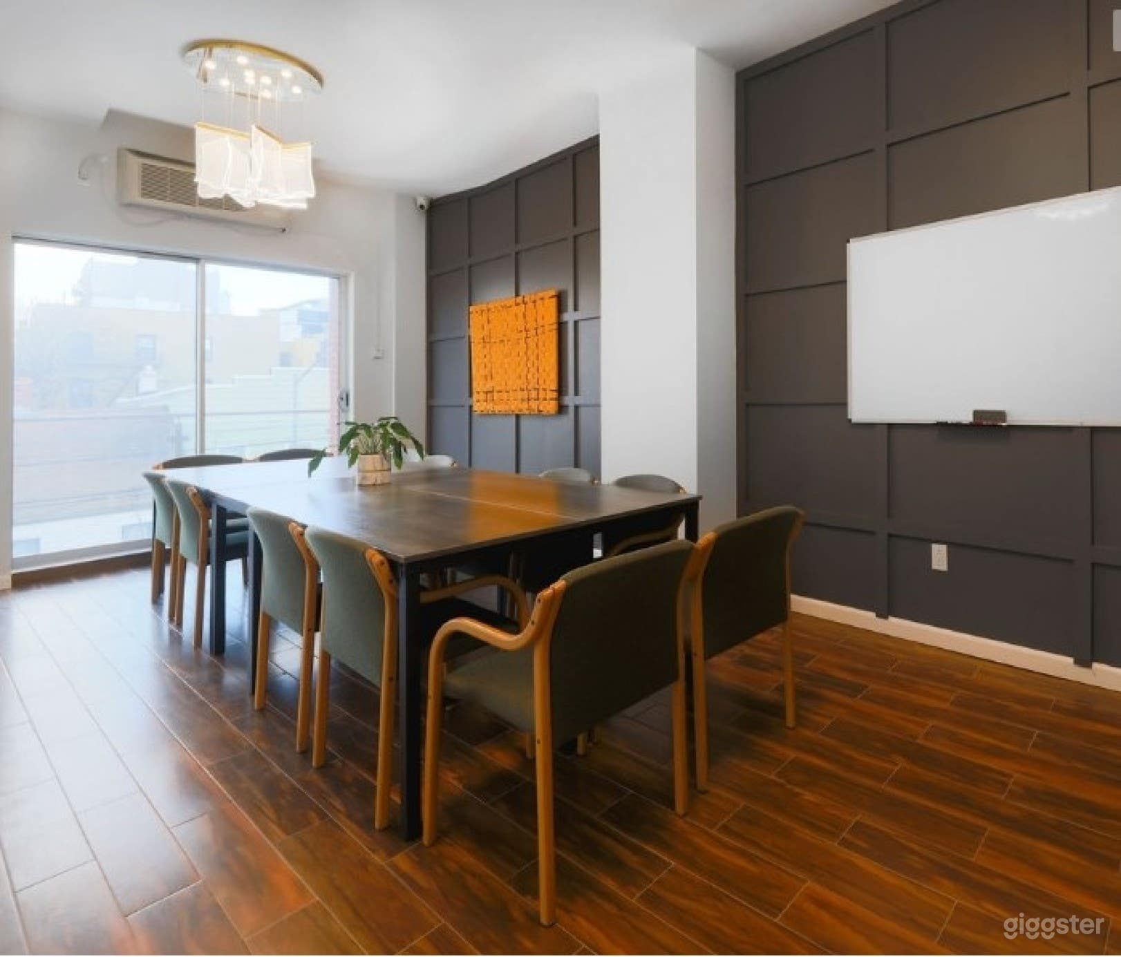 Remodeled Conference Room For 20 People Photo 1