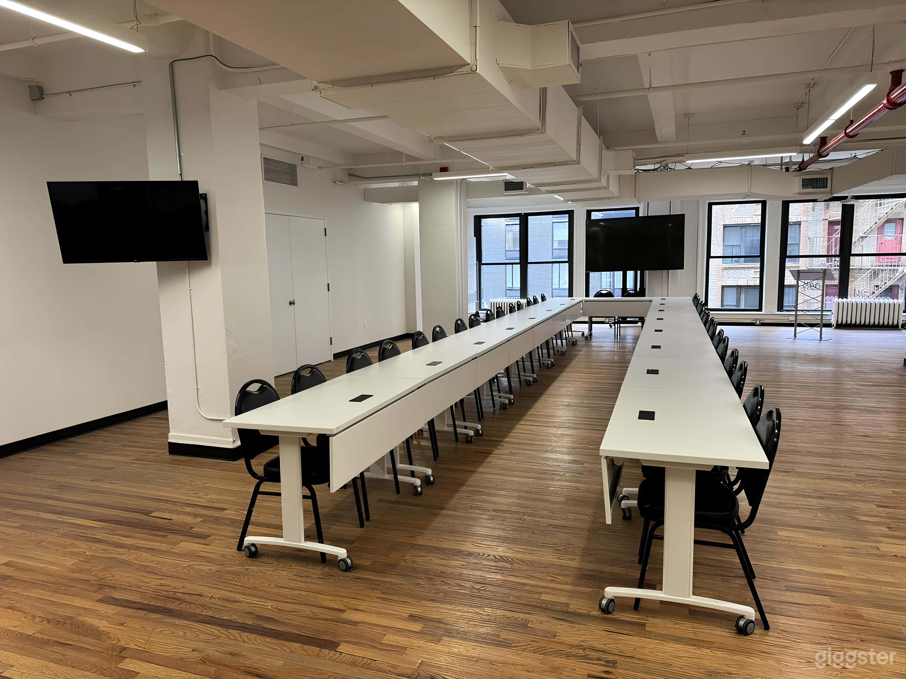 Event Hall 1- Versatile Canvas Photo 3