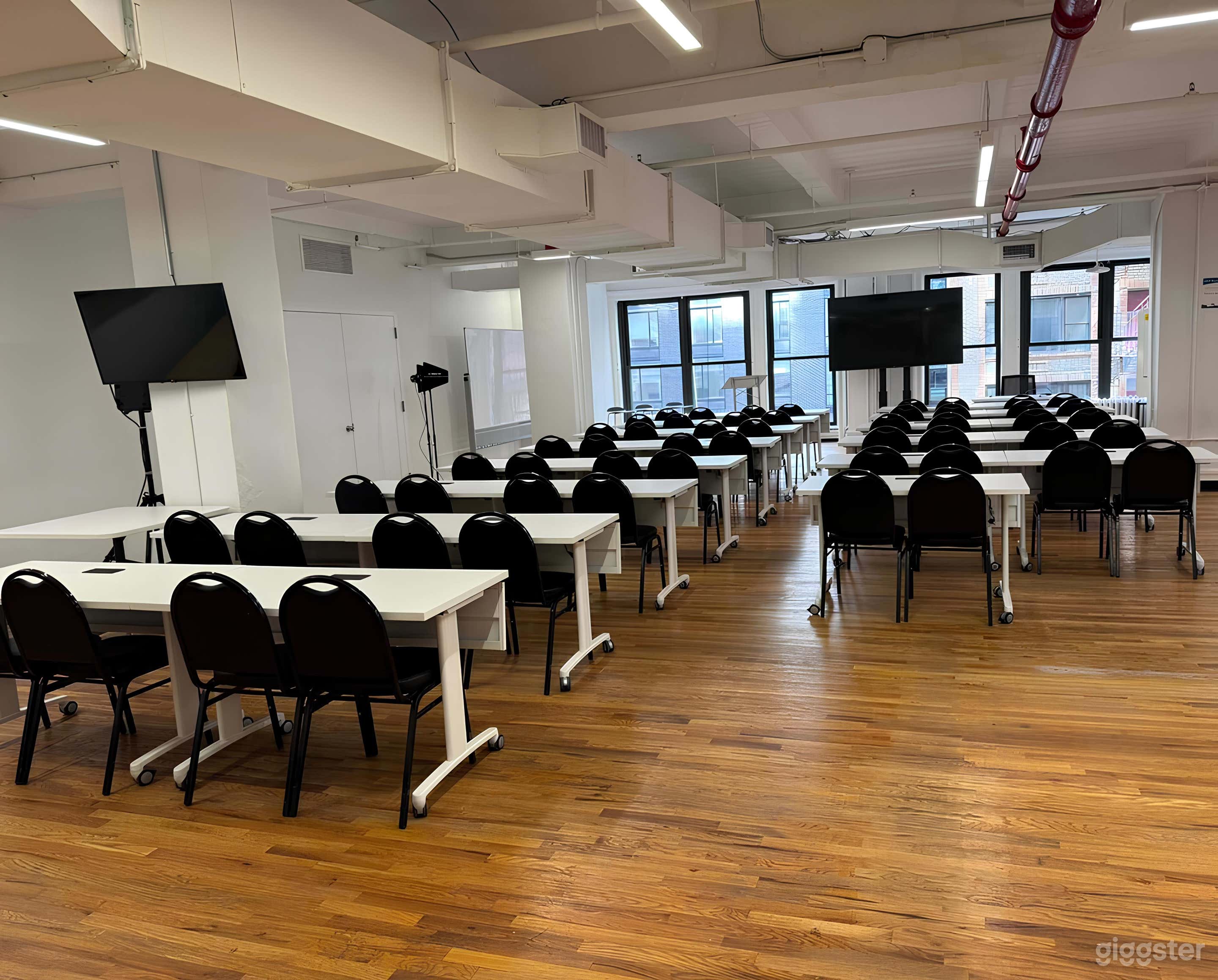 Event Hall 1- Versatile Canvas Photo 1