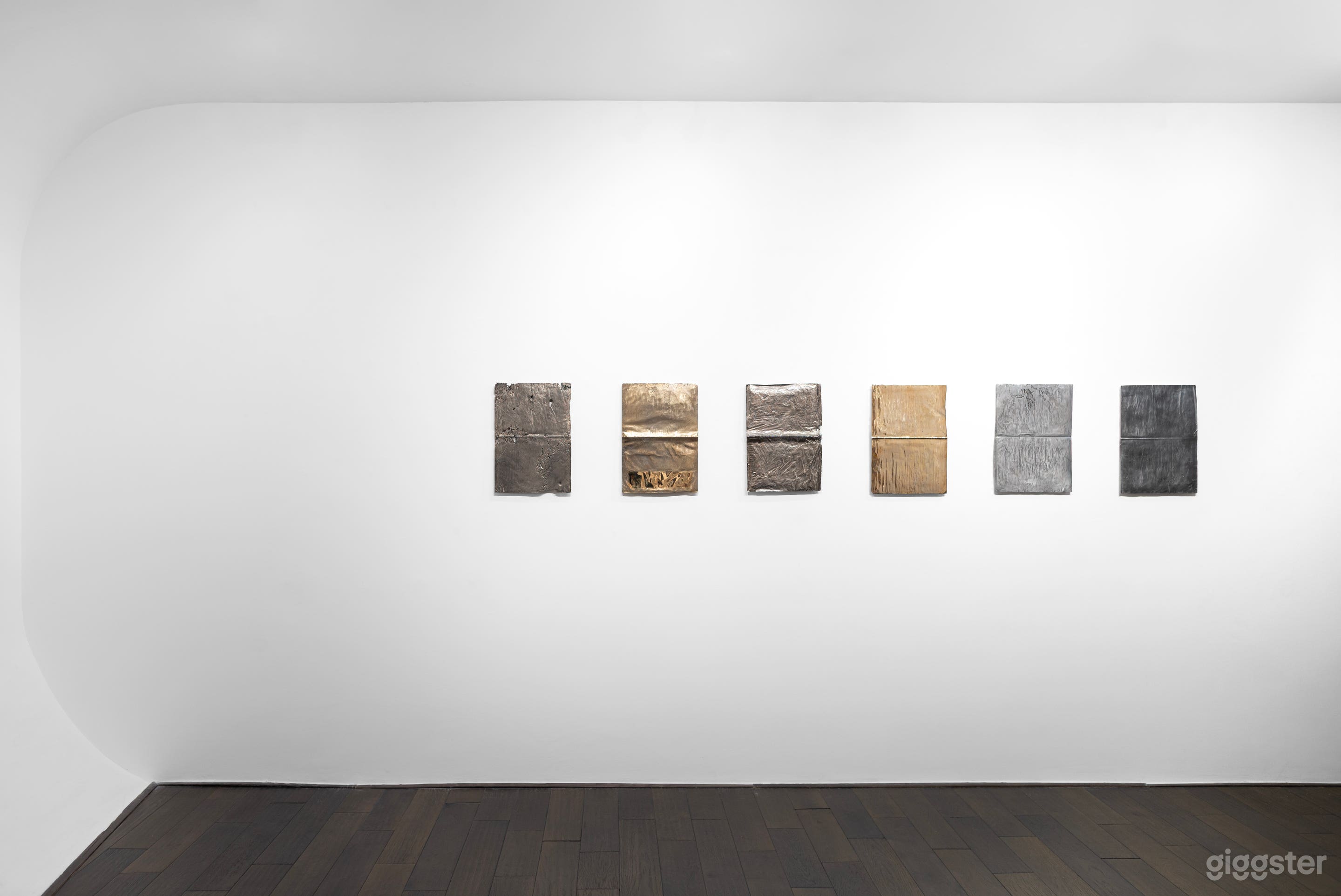 Charming Gallery Space in London Photo 2