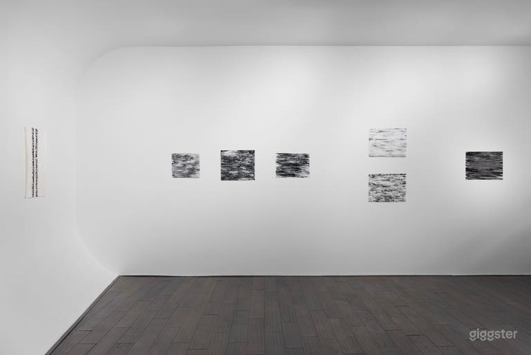  Charming Gallery Space in London 