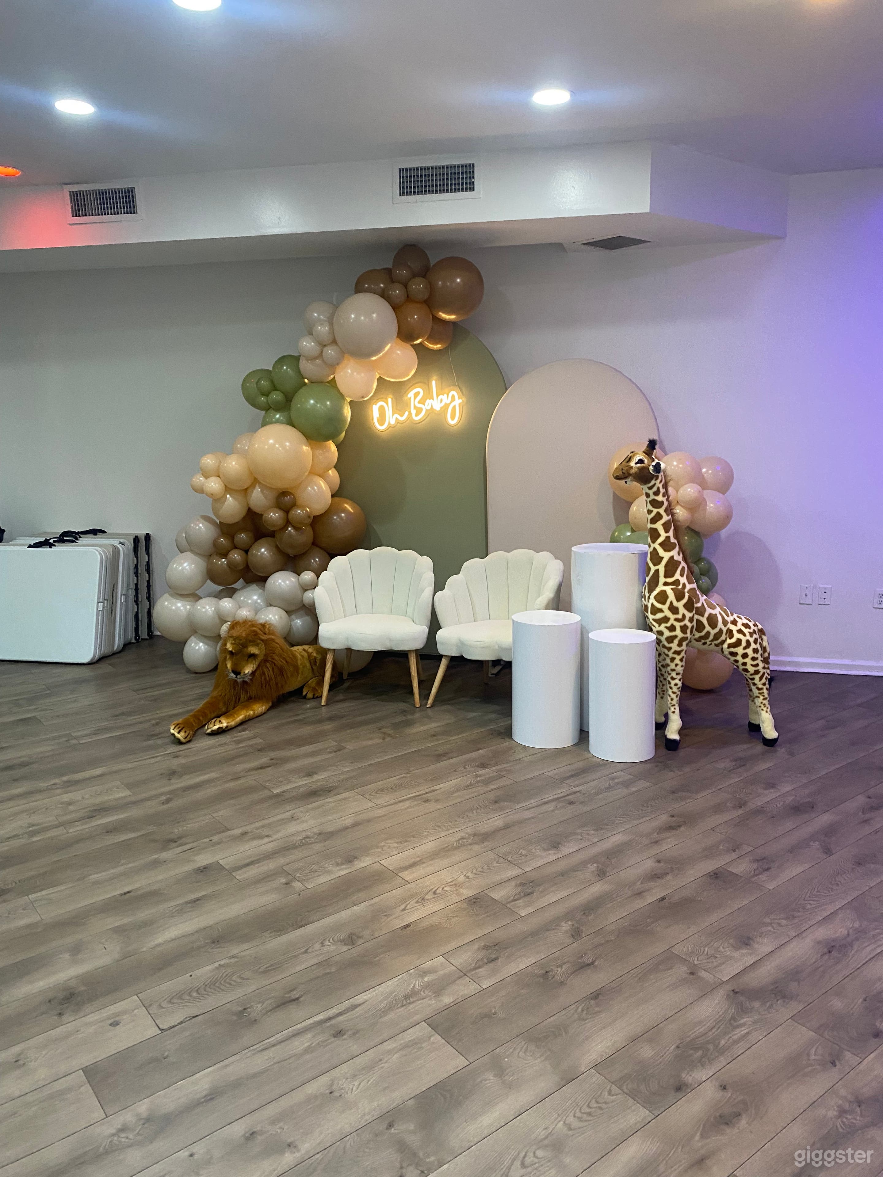 We have decor packages 