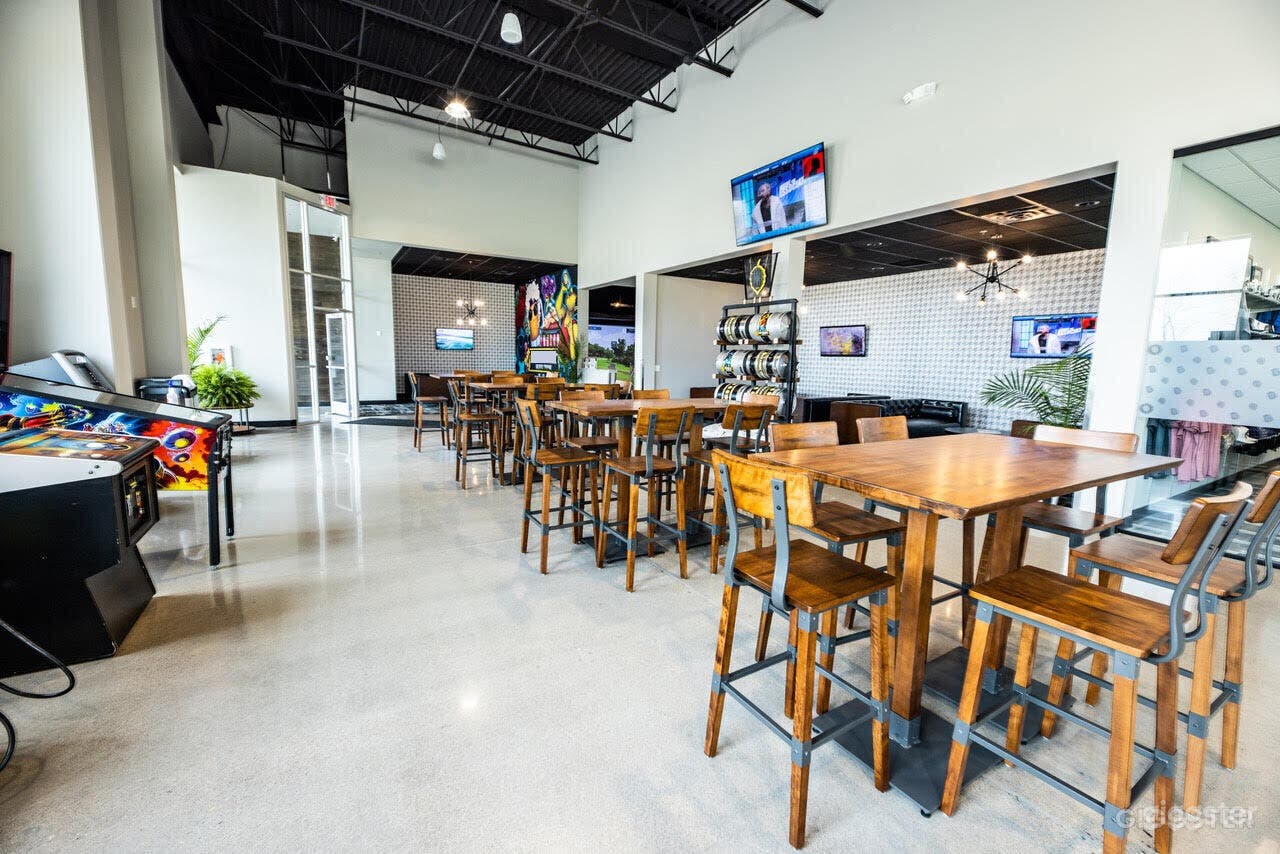 Creative Live Music Brewery w/ Golf Simulator Photo 1