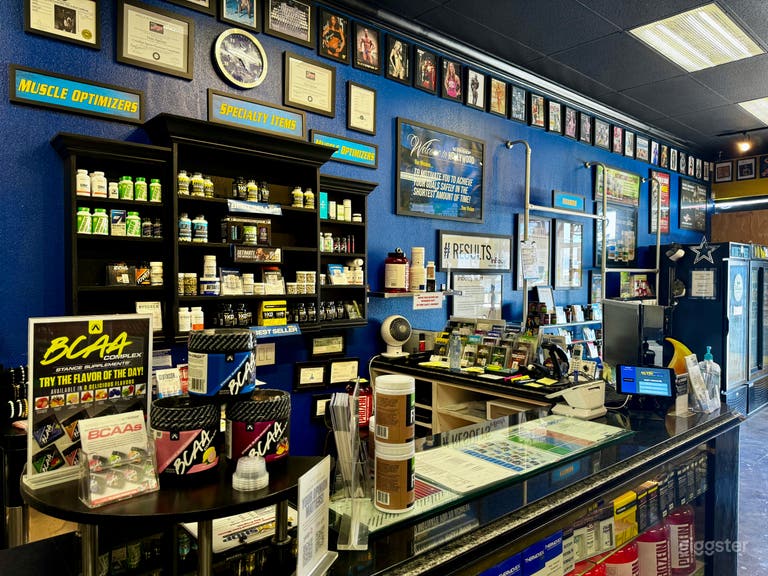  Customizable Retail Space 