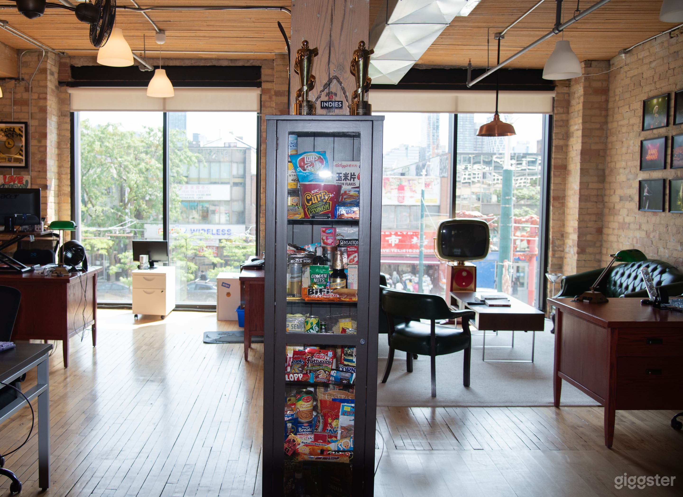 Downtown Photo Location-Music Label Office Photo 3