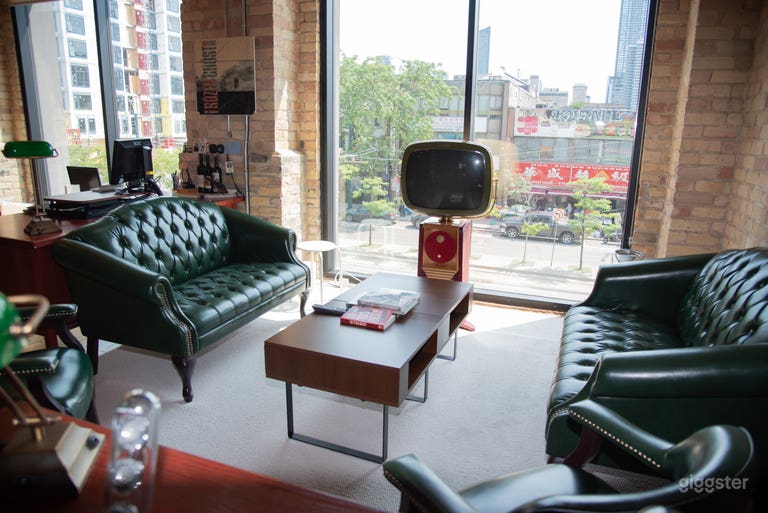  Downtown Photo Location-Music Label Office 