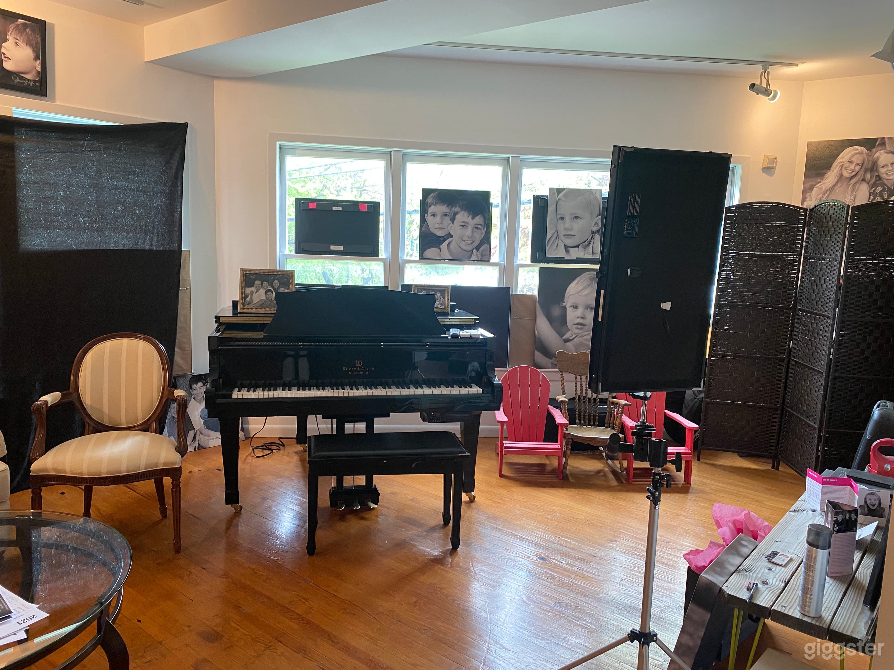 Roomy Photo Studio in Westchester Photo 3