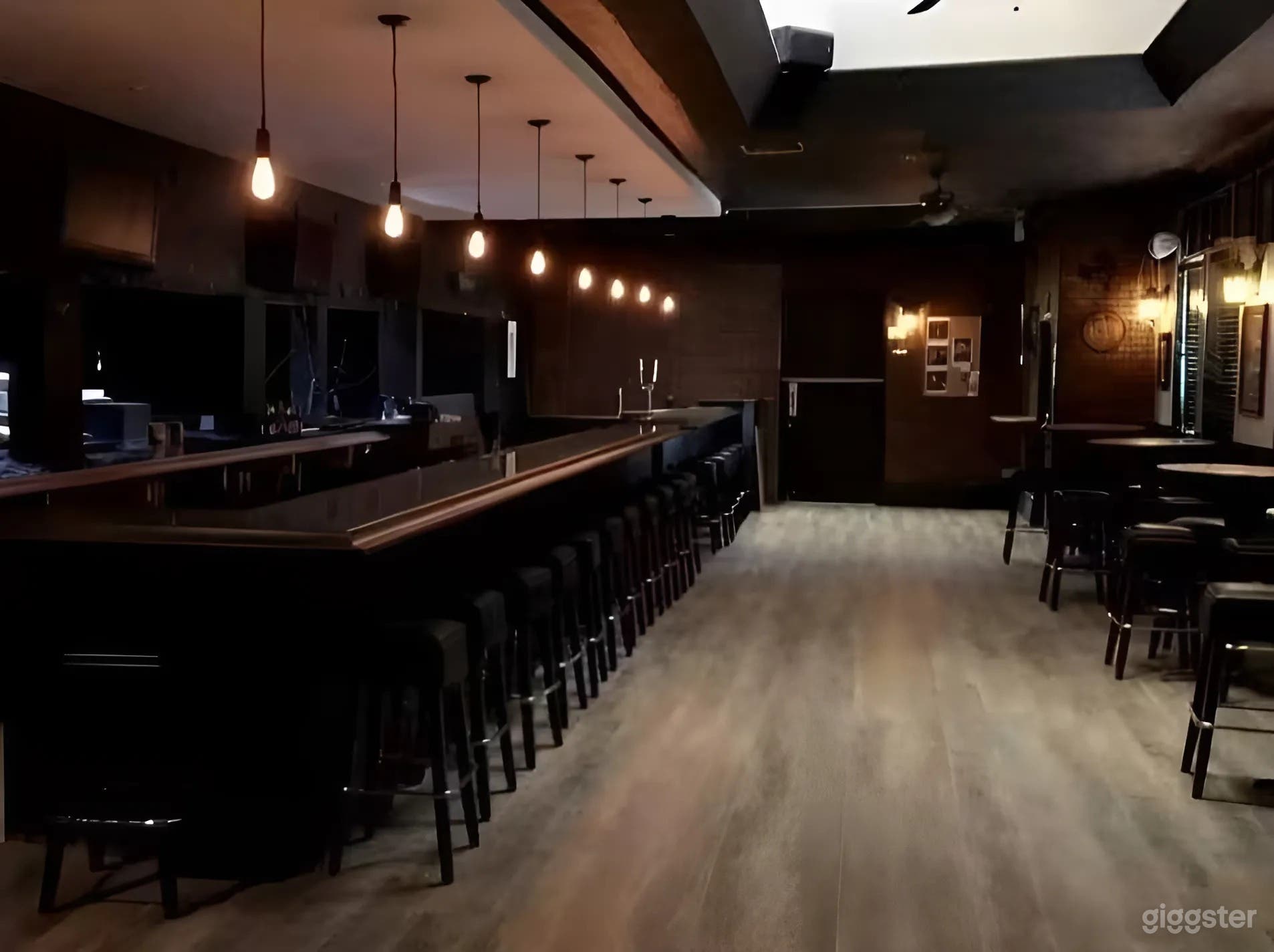 Versatile Live Music Venue with 2 Stages, Bar &amp; Patio (B Photo 2