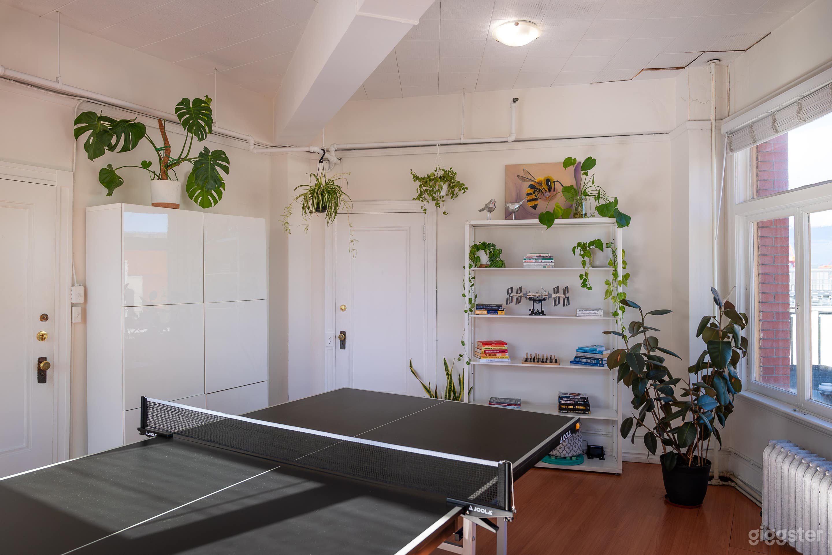 Flexible Boardroom Space with Heritage Charm Photo 2