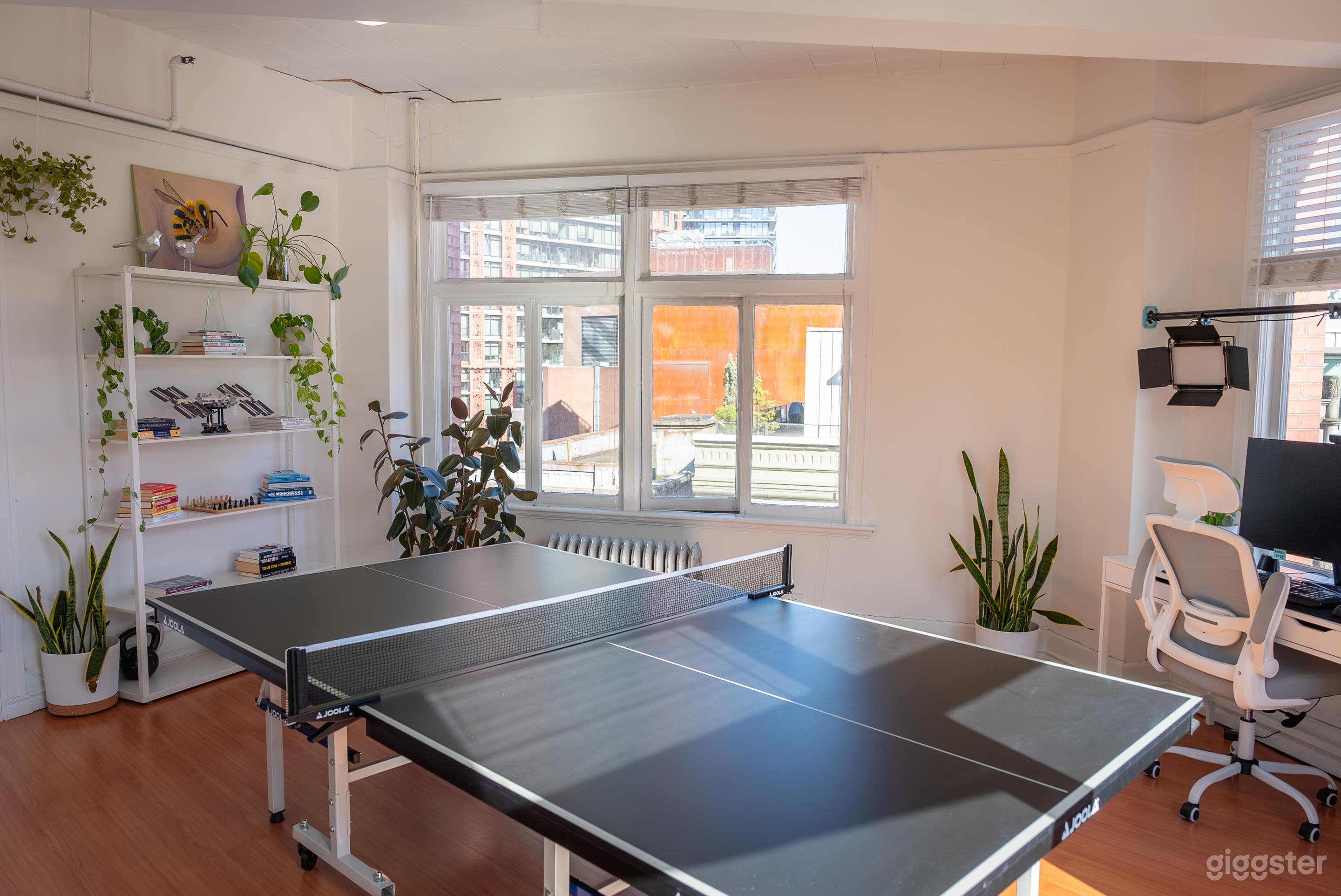 Flexible Boardroom Space with Heritage Charm Photo 3