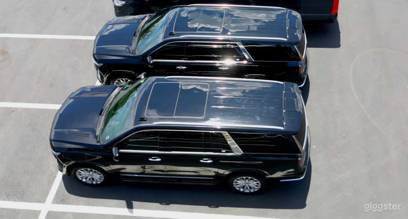 2024 Cadillac Black ESV  Photo 4