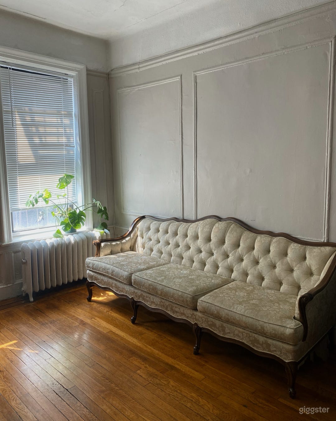 vintage new york city apartment Photo 1