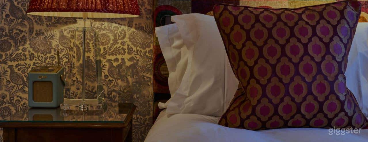 Mews Marvellous Room with Cool Designs Photo 4