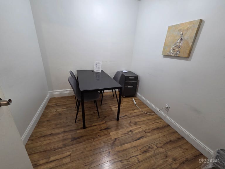  704-A: Private Meeting Room for 3 in Manhattan 