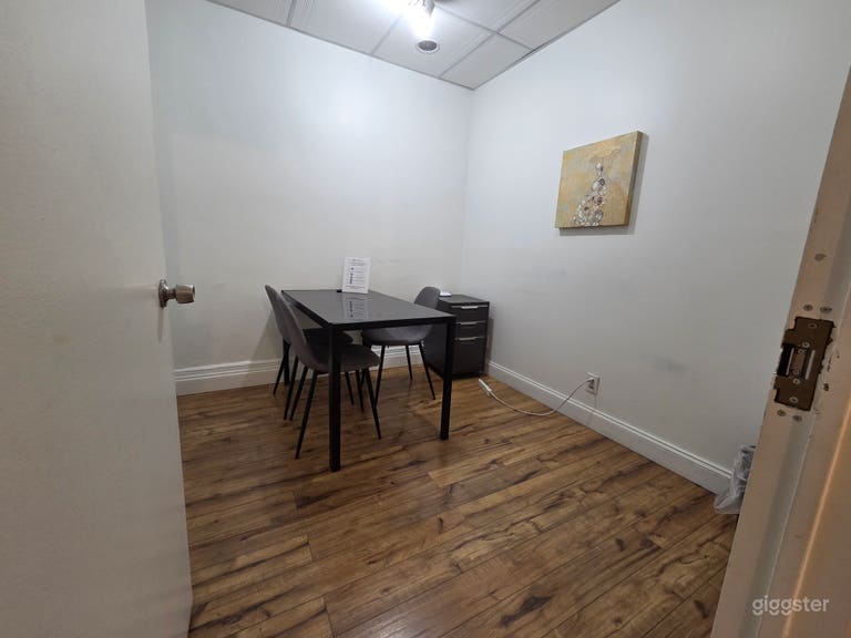  704-A: Private Meeting Room for 3 in Manhattan 