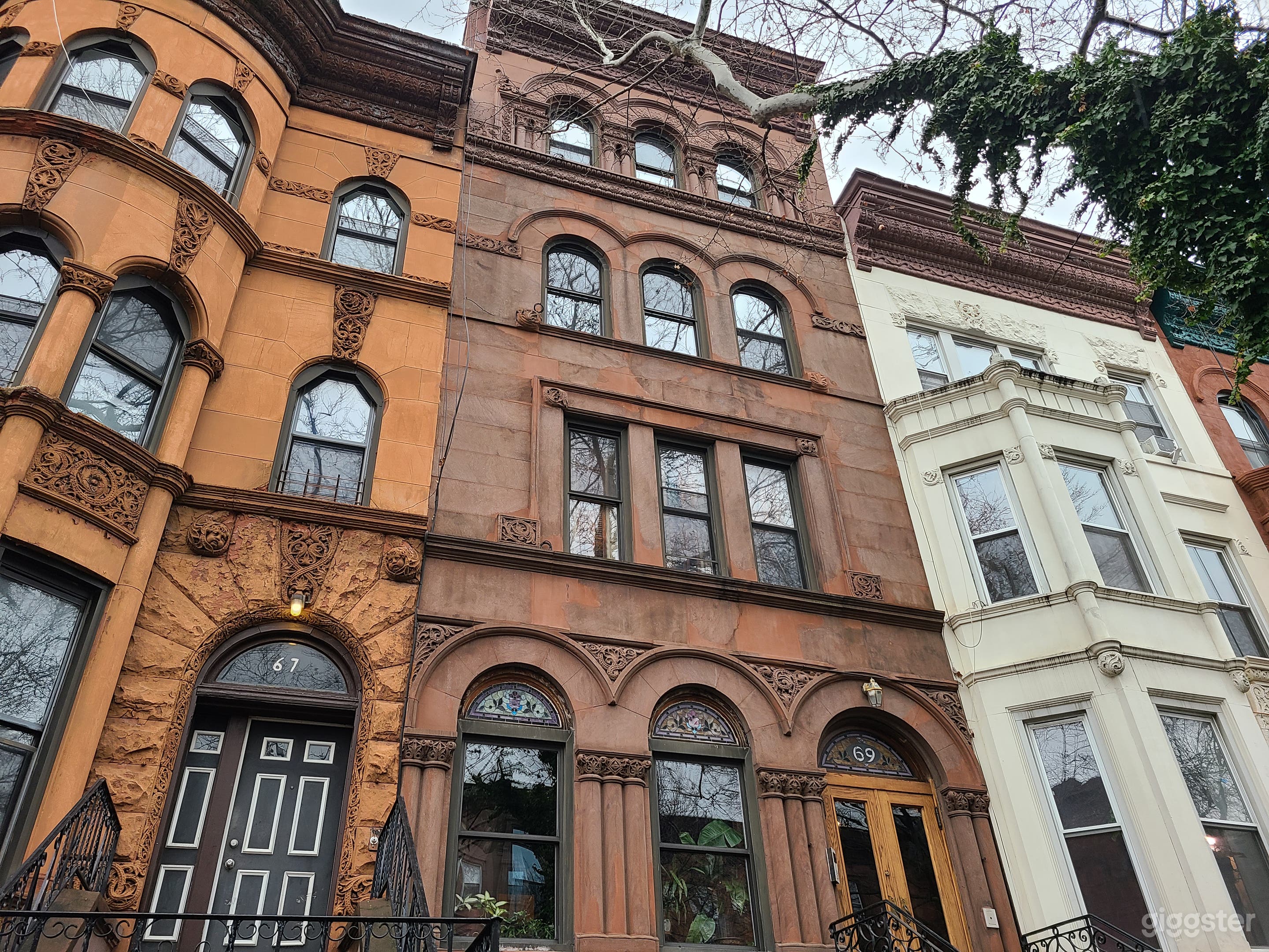 Five floor brownstone in heart of Bed Sty.