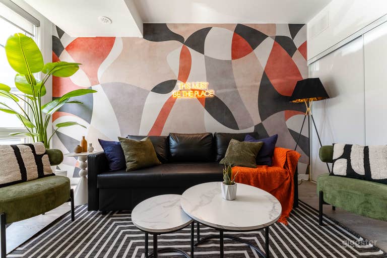  Stylish and New Mid-Century Modern Townhouse 