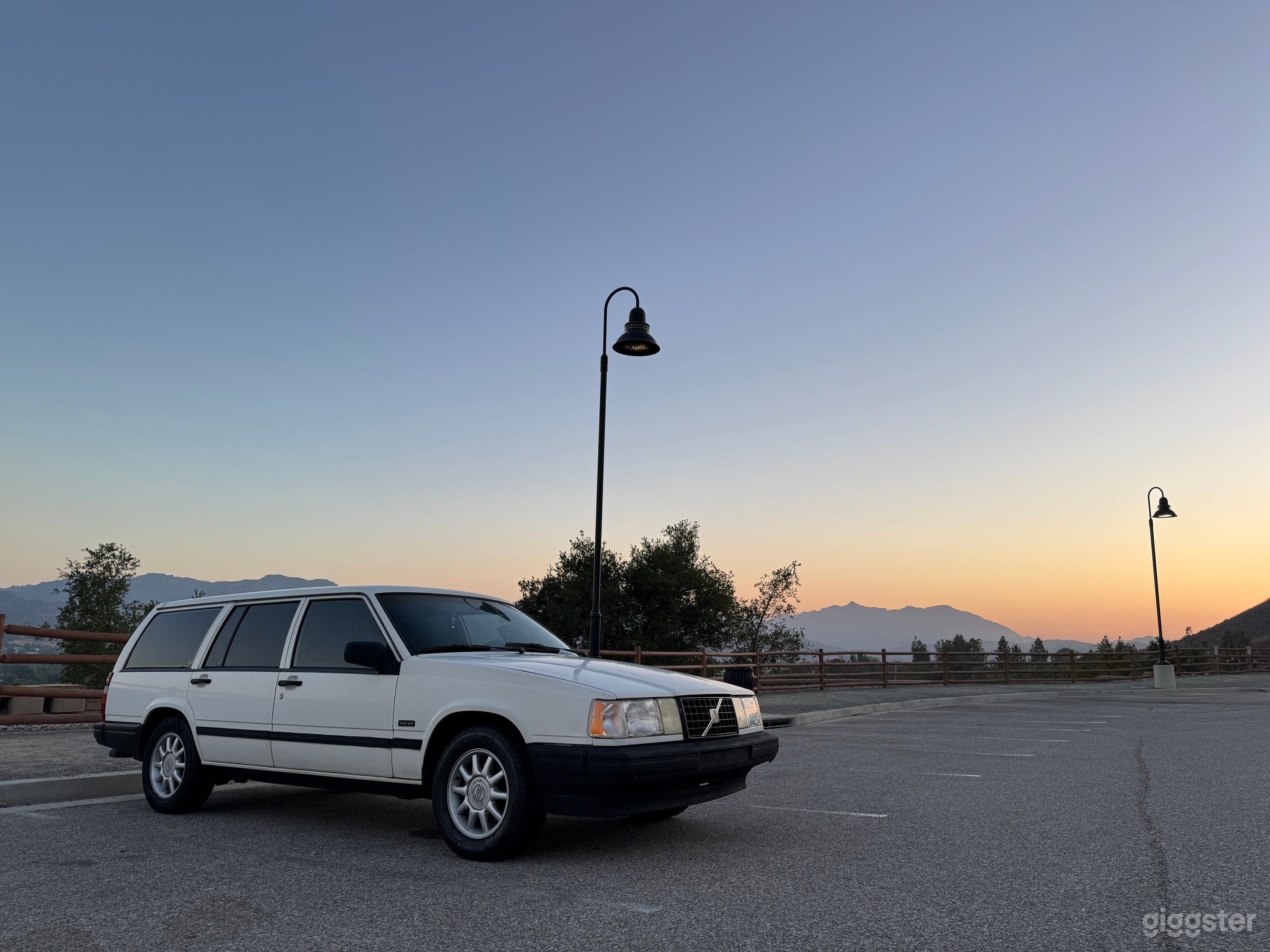 1994 Volvo 940 Turbo Wagon, Stock Photo 1