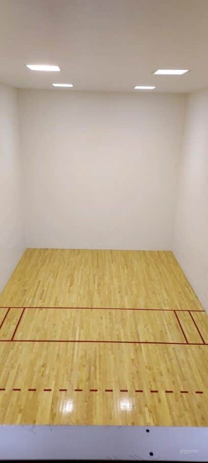 Racquetball Court  Photo 3
