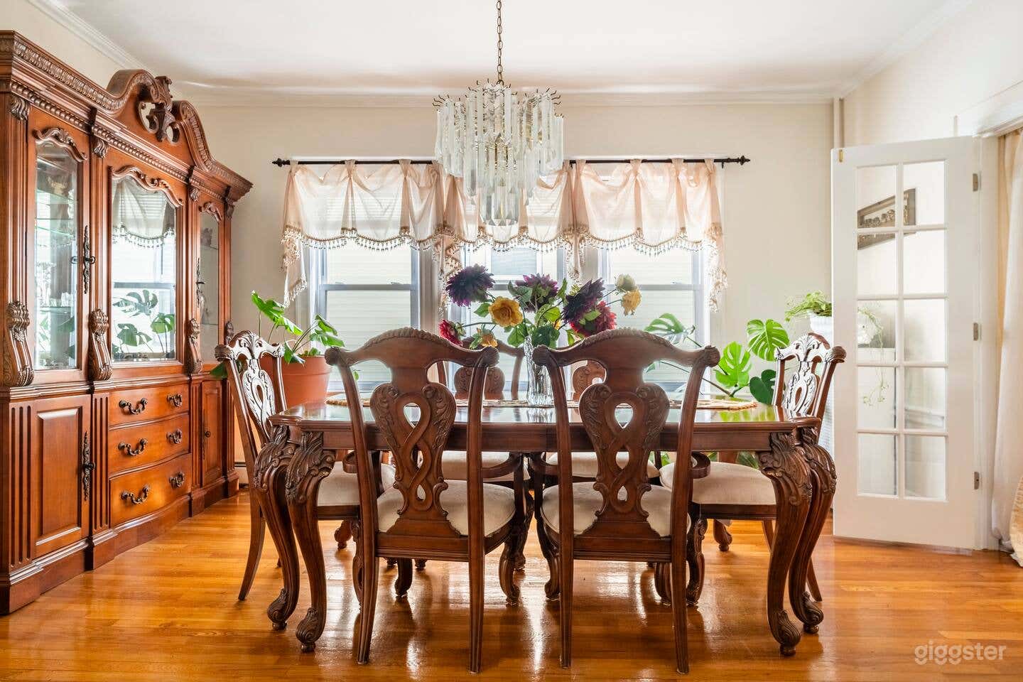 Classy Mini Suite for Production Photo 4