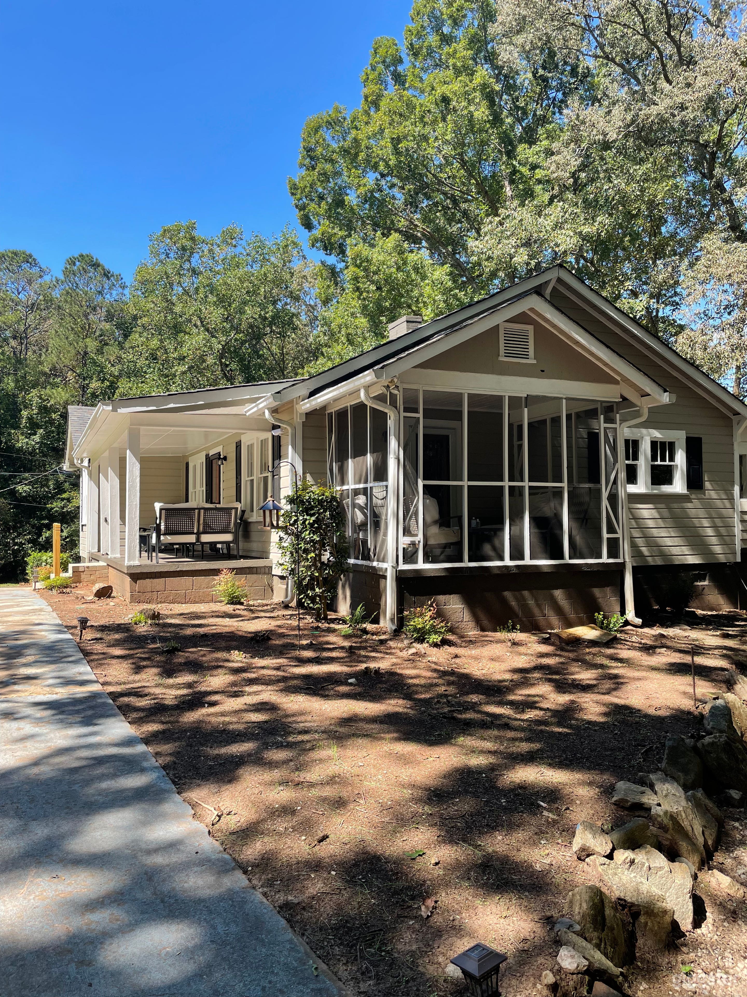 Screened in porch to maintain your outdoor vibe while still inside
