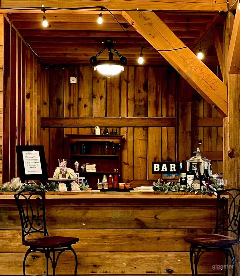  Event Barn Rustic Elegance for Events, Filming & Photoshoots 