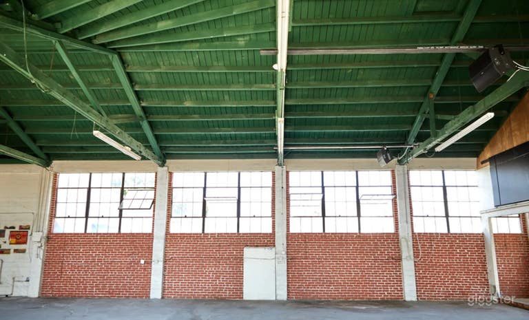  Versatile Coworking Space  