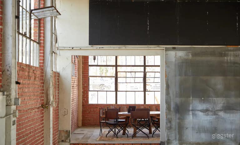  Versatile Coworking Space  