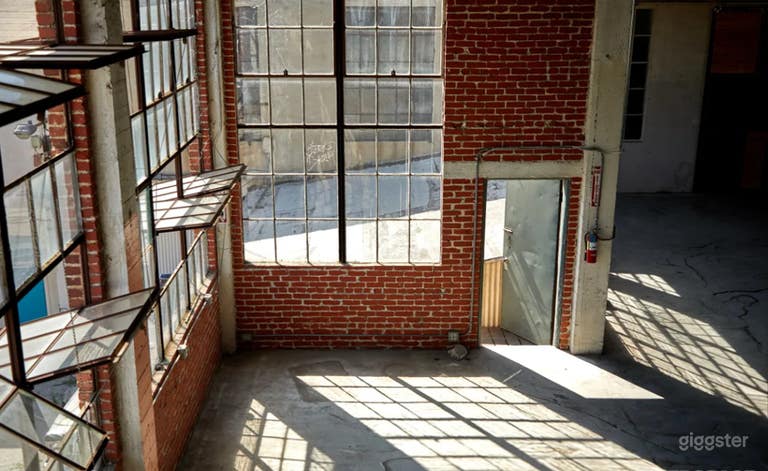  Versatile Coworking Space  