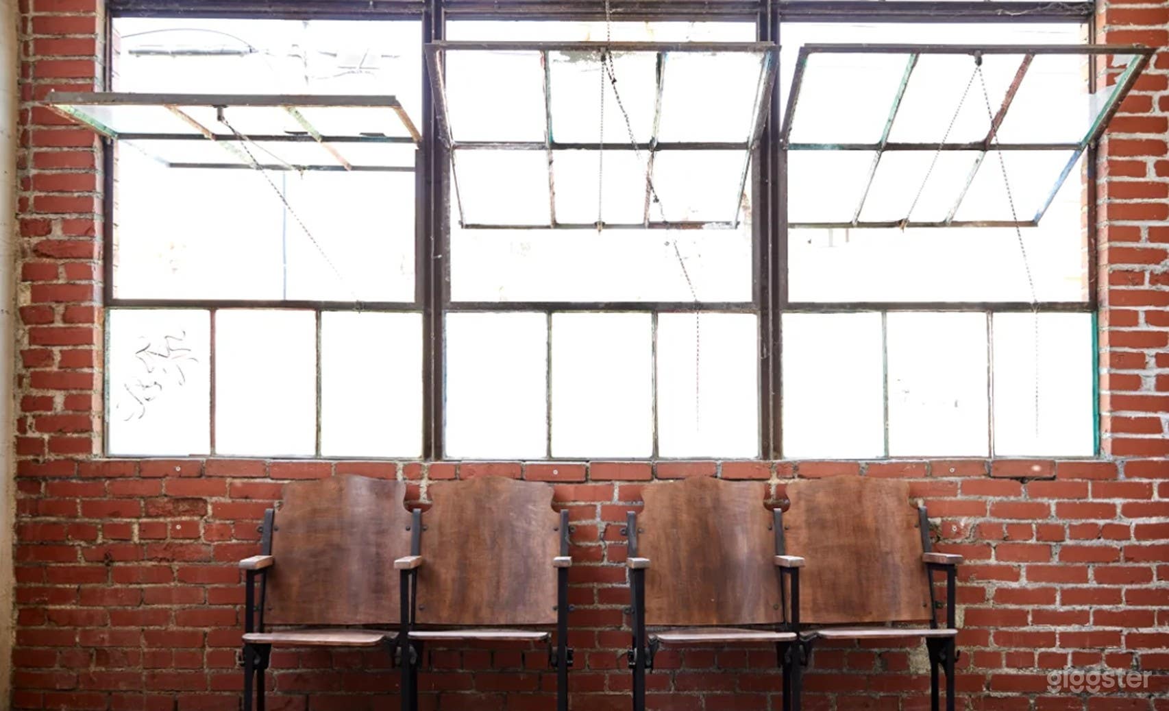 Versatile Coworking Space  Photo 2