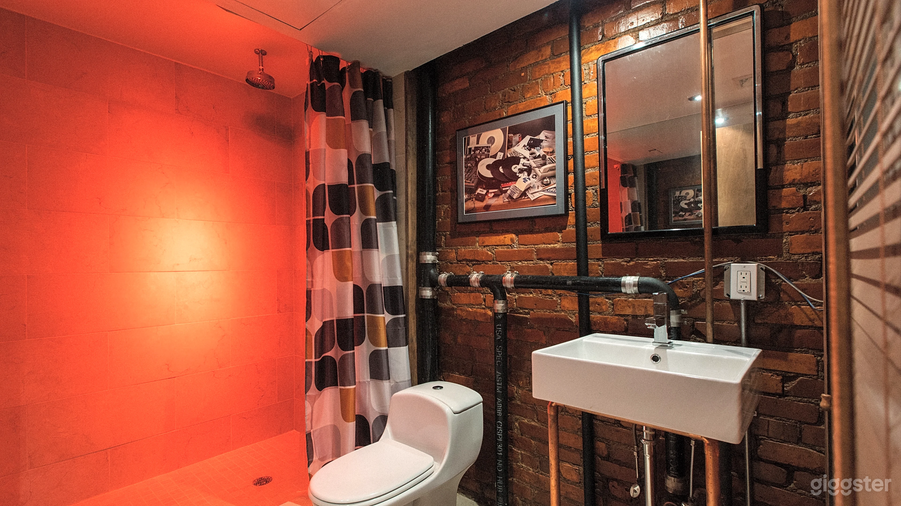 Exceptional Office Space Photo 4