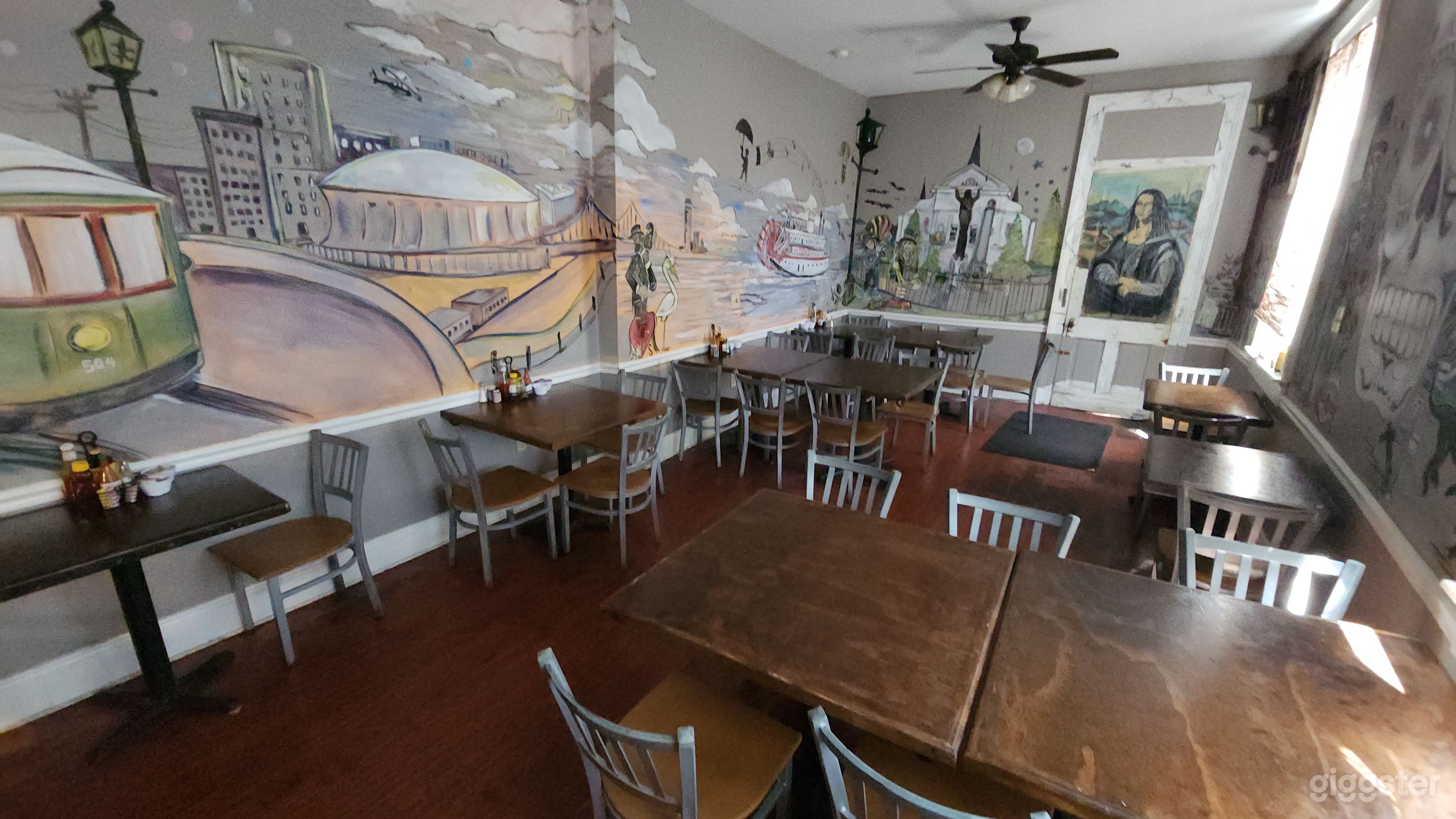 Biscuits &amp; Buns on Banks Photo 3