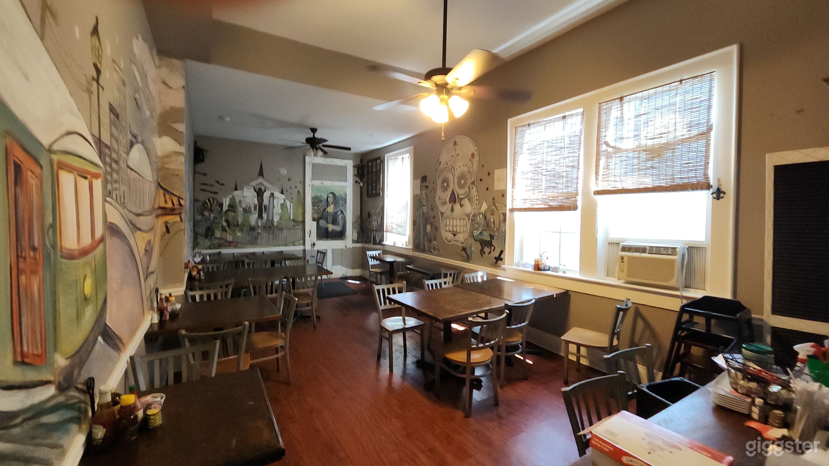 Biscuits &amp; Buns on Banks Photo 1