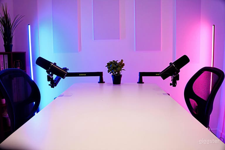  Studio B -  Compact Audio & Content Space for 2 Guests 