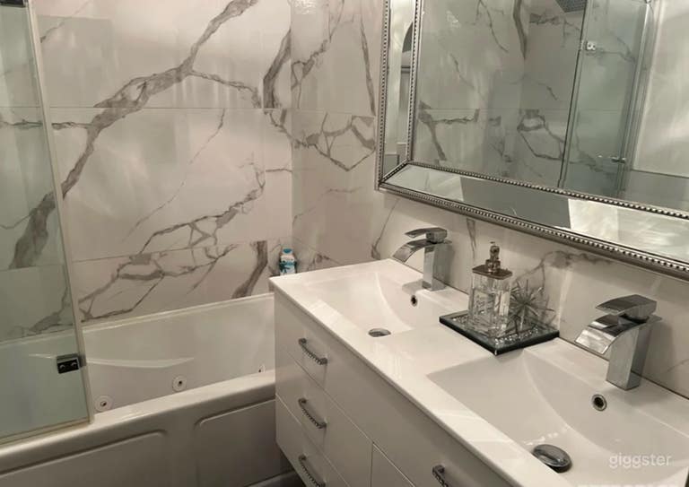  Charming Open-Concept Living Room with Kitchen 