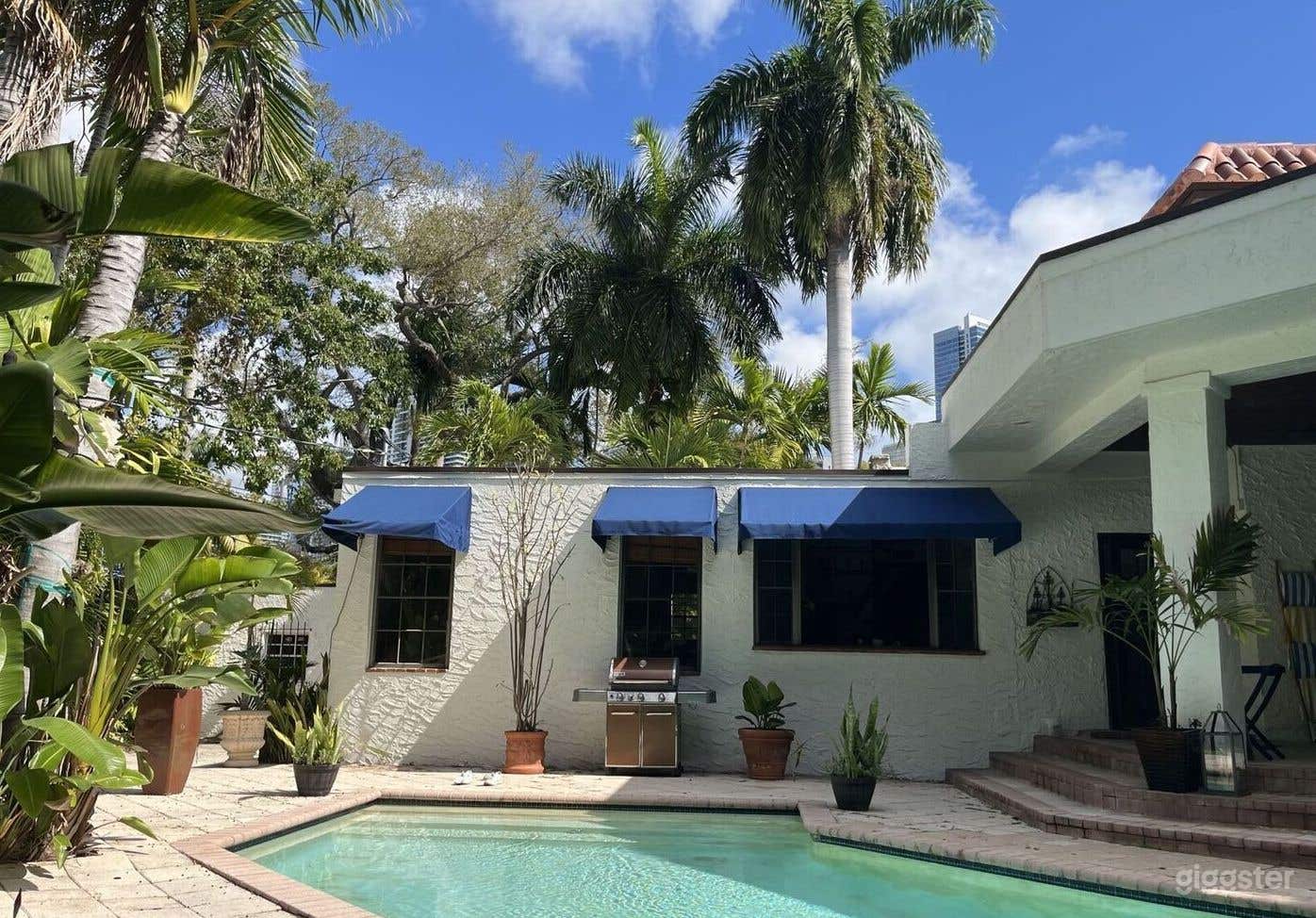 Tropical Paradise with Elegant Poolside Retreat Photo 3