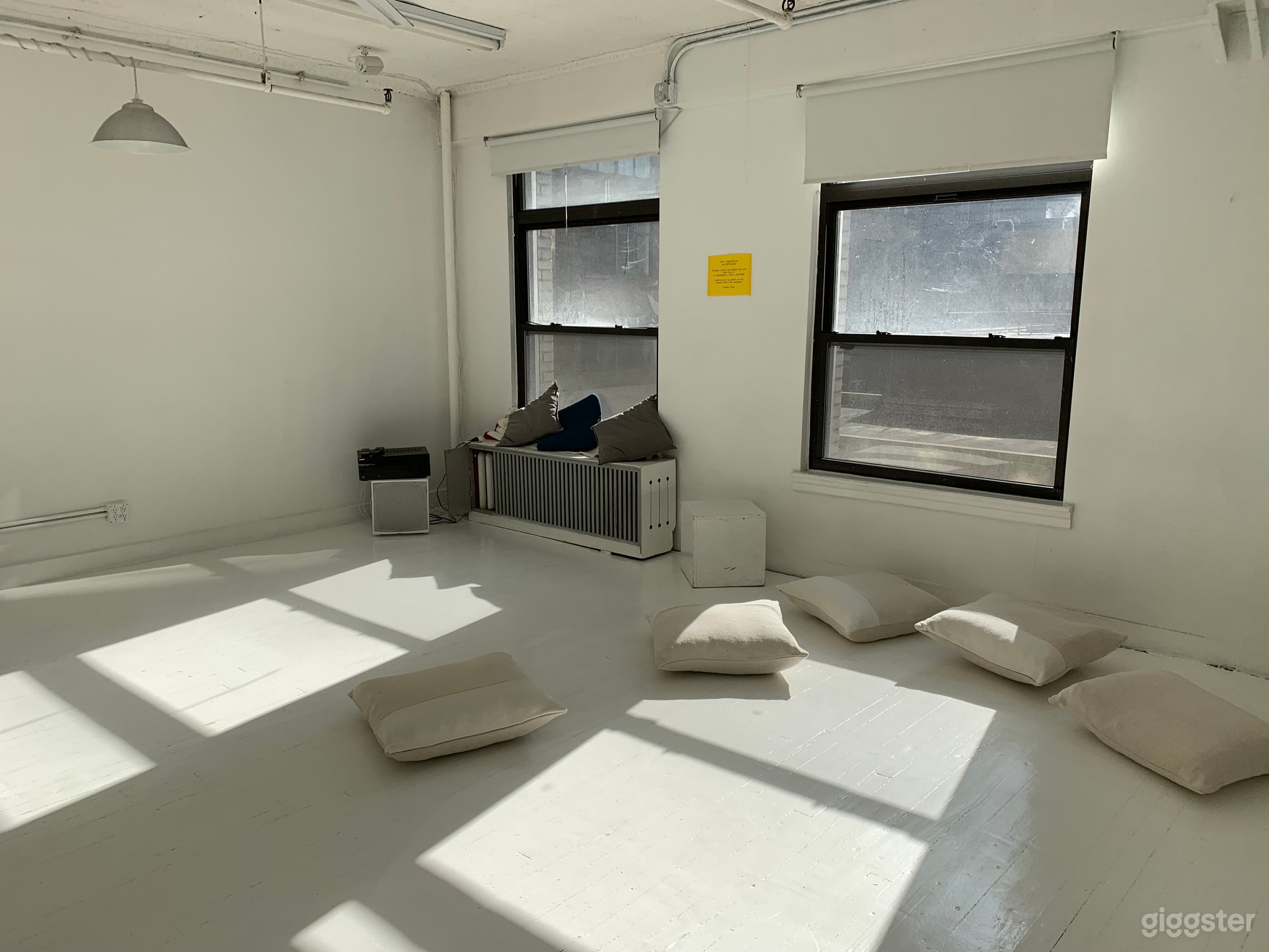 Gallery, can use pillows and enjoy natural sunlight