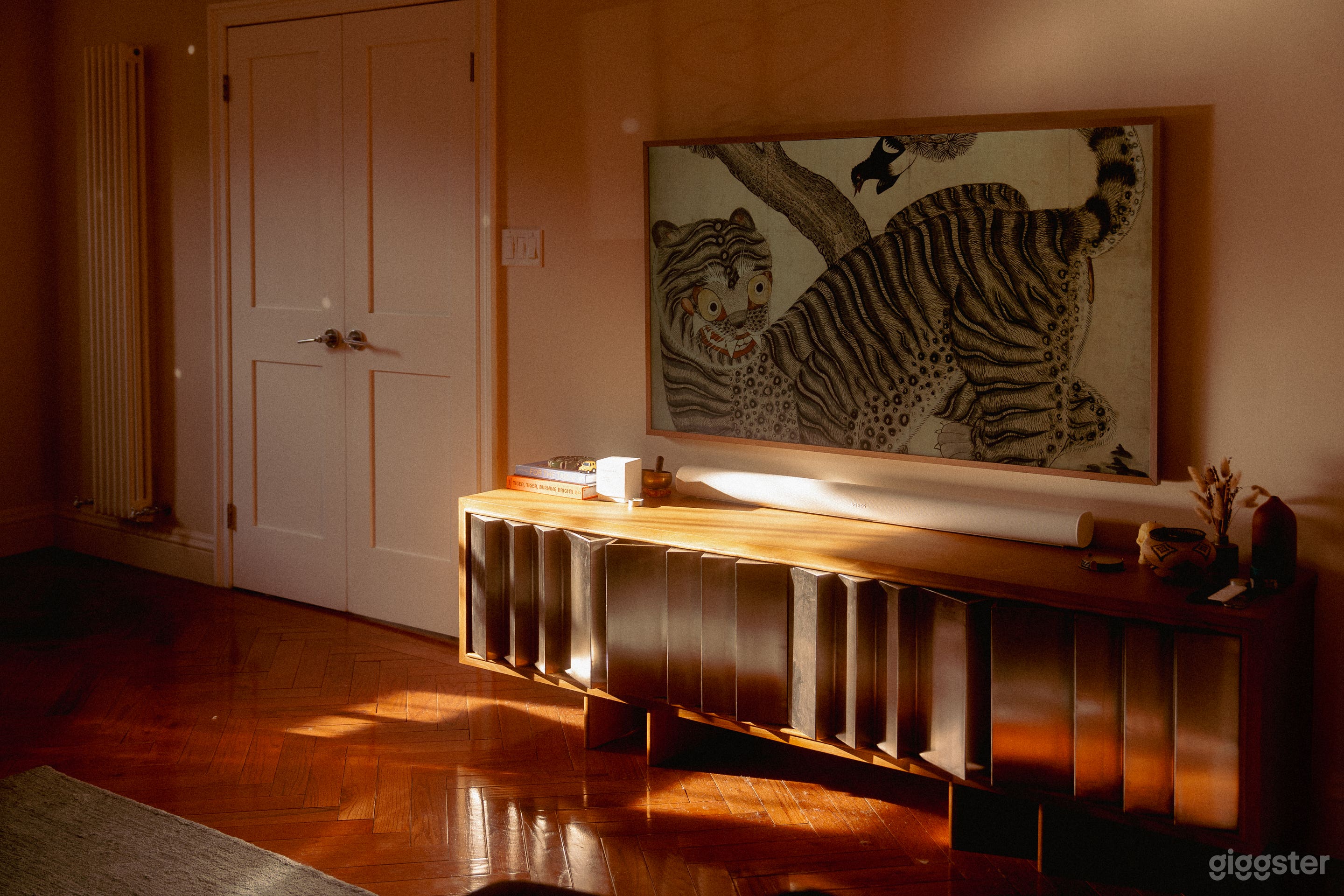 Brookyn Home with Backyard, Kitchen Island Photo 2