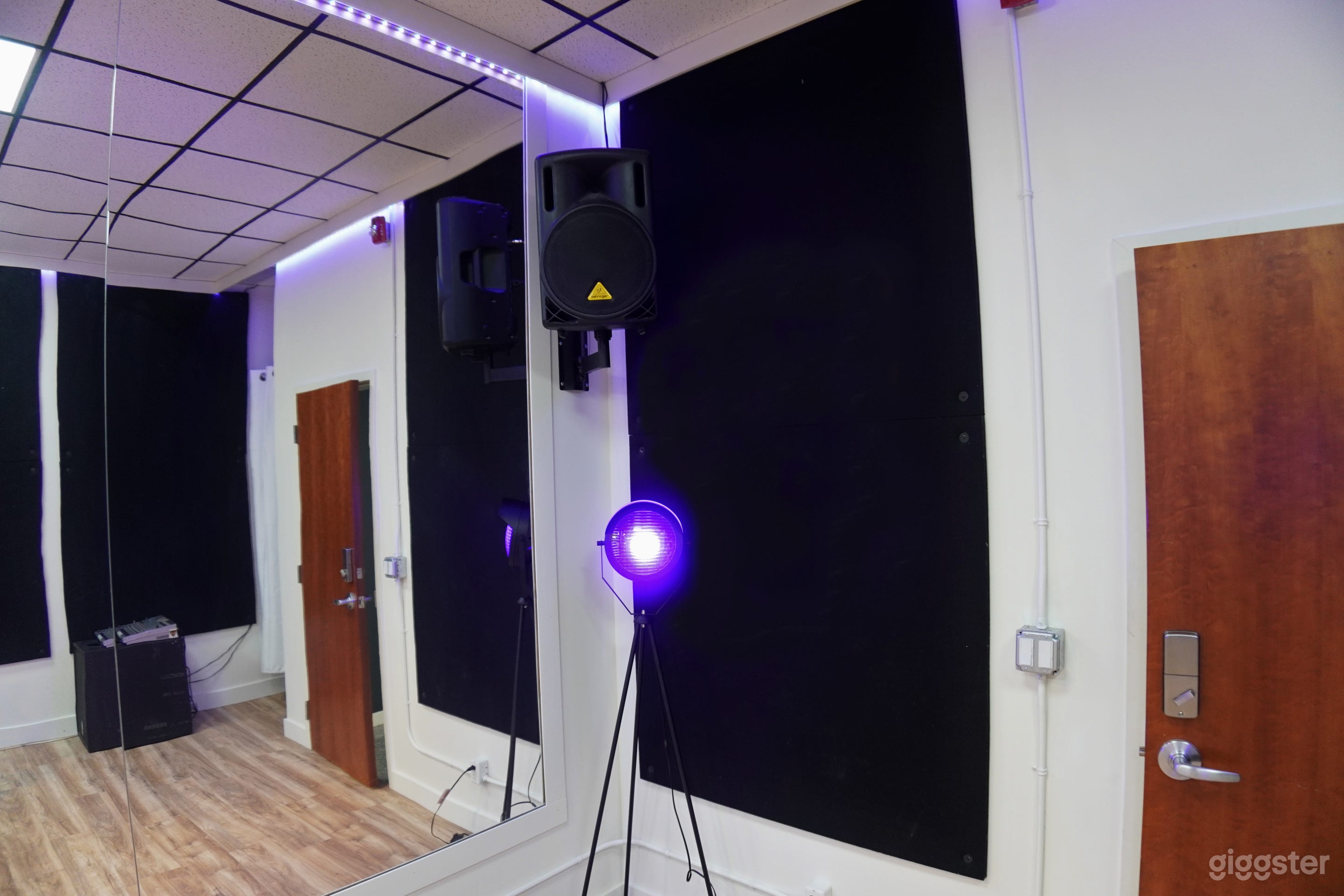 Rehearsal Dance Studio Photo 3