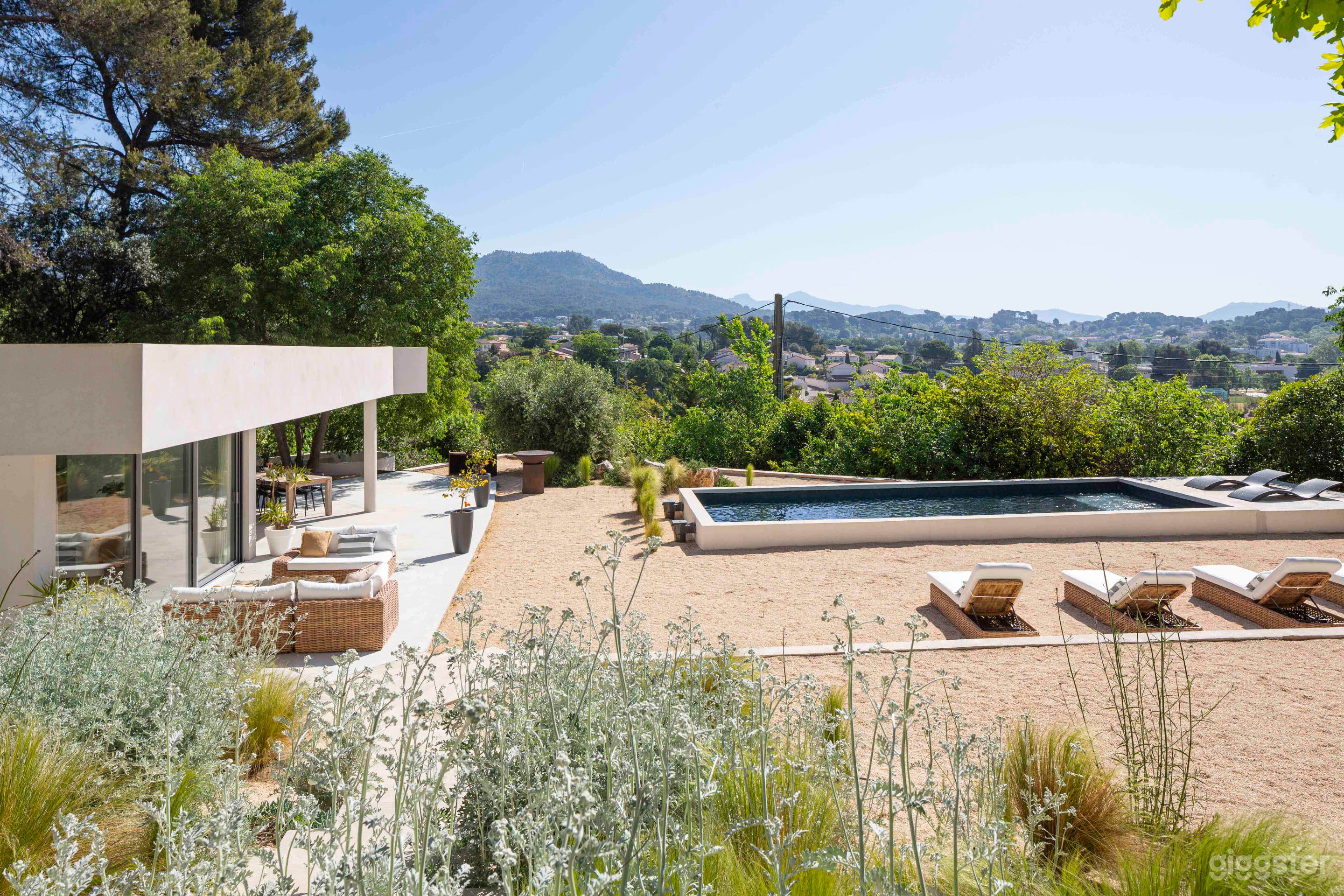 Photo de Villa architecturale pour événements à Marseille 1