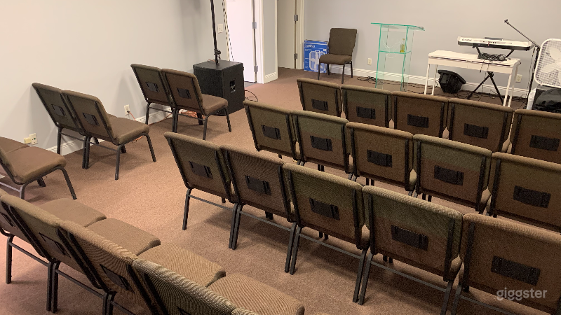 Ultramodern Conference Room Photo 1