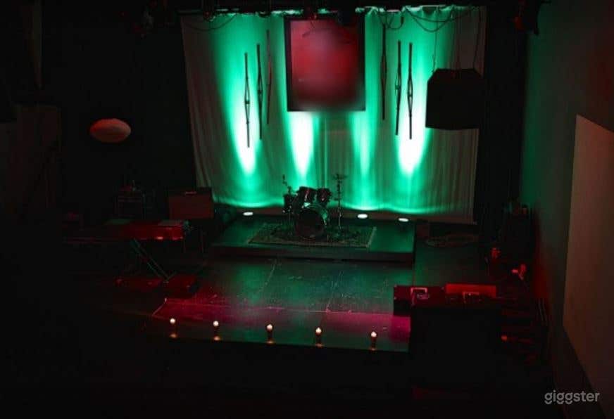 The Cave - Large Multi-Use Soundstage  Photo 2